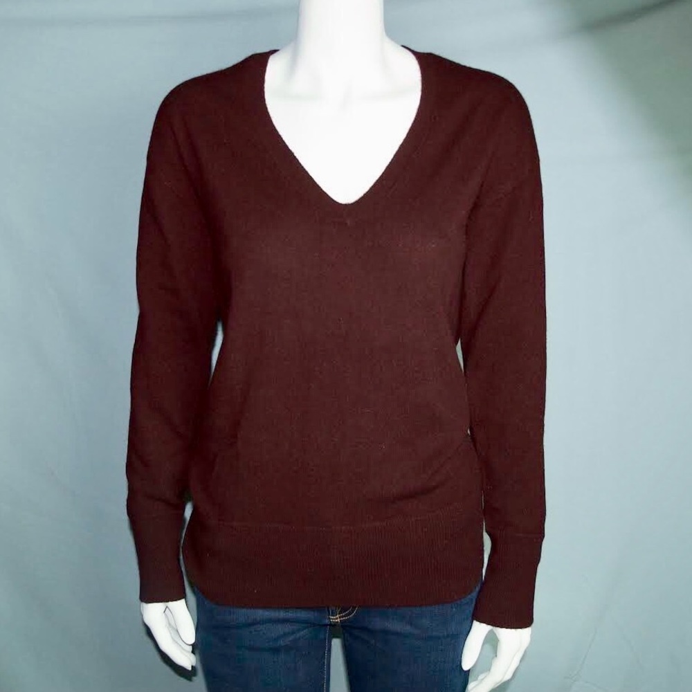 Vince 100% Cashmere V Neck Sweater Pullover Medium